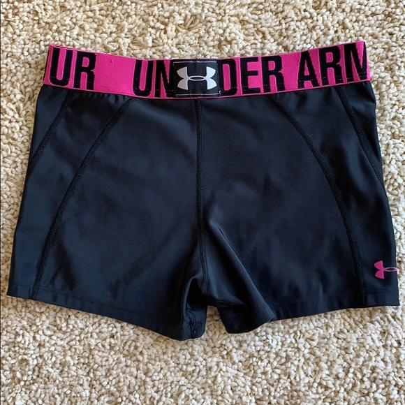 Women’s Under Armour shorts - Picture 2 of 2